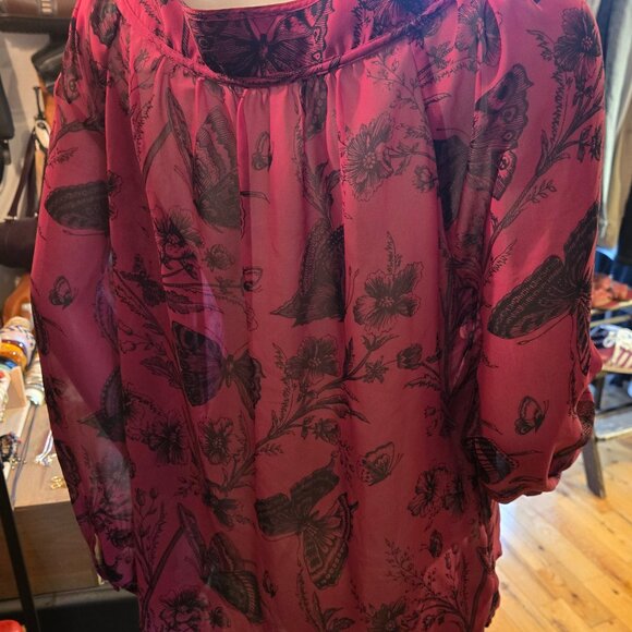 NWOT Butterfly Print Black Fushia Blouse size L - Picture 3 of 7